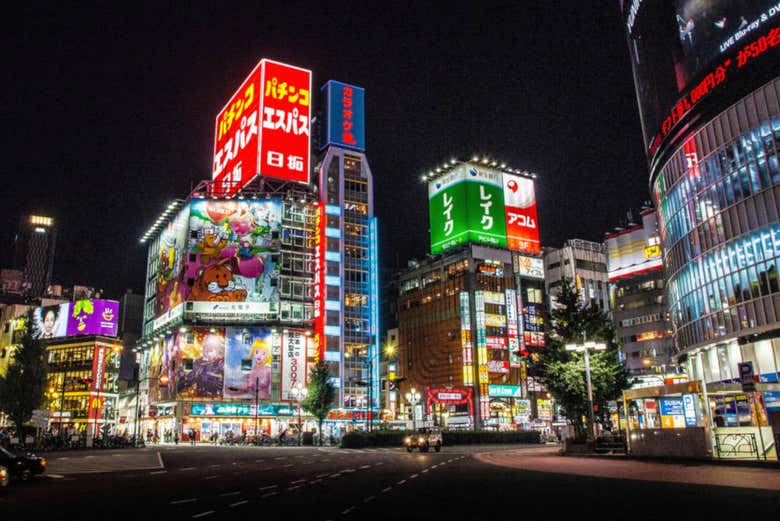 Barrio de Shinjuku por la noche