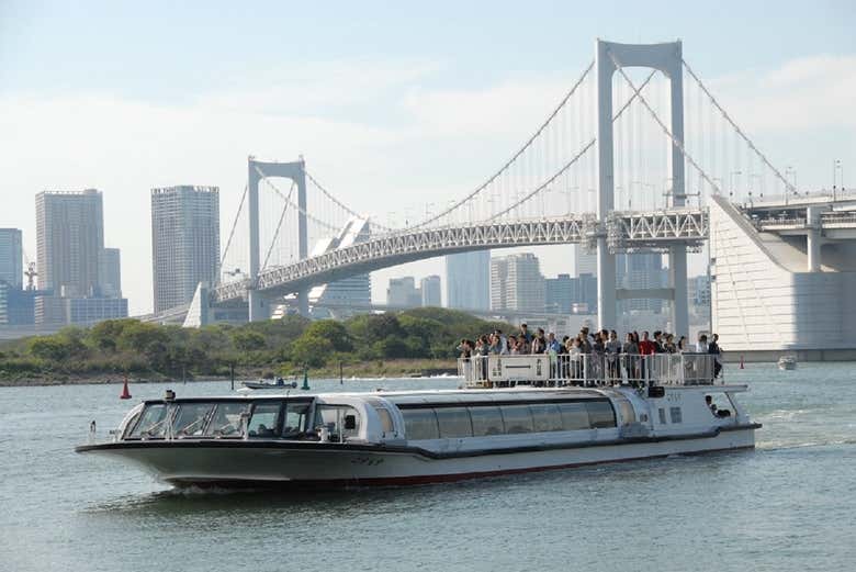Barco turístico de Tokio