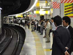 Línea Yamanote, anden